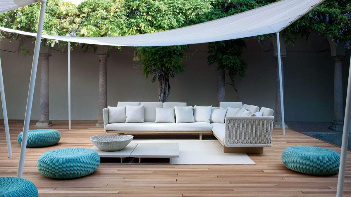 PAOLA LENTI